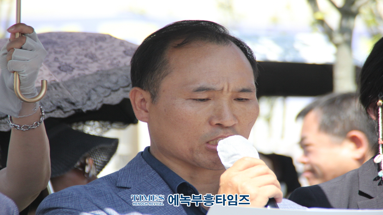 수기총 외 시민단체들, 안창호 인권위원장 인사청문회 열리는 국회에서 후보자 지지 기자회견 및 집회가져.