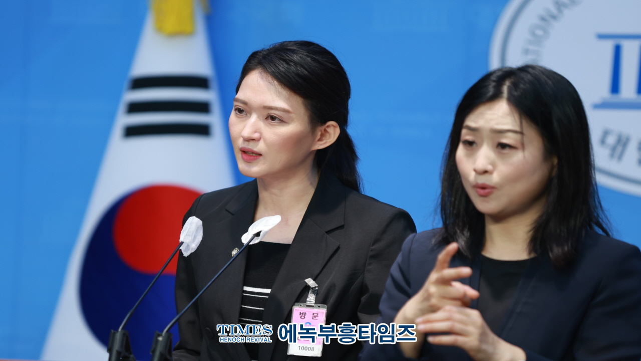 수기총 외 시민단체들, 안창호 인권위원장 인사청문회 열리는 국회에서 후보자 지지 기자회견 및 집회가져.