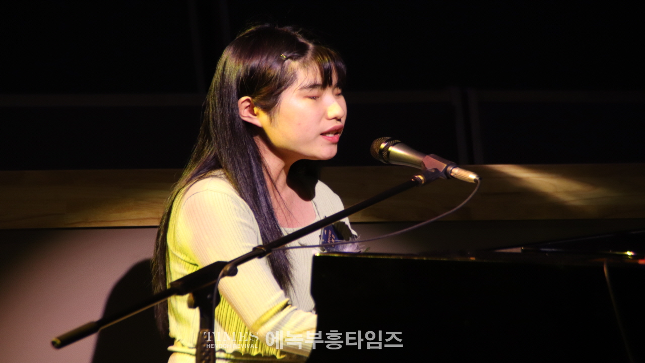 인류애실천분중문화재단, 단체 9곳, 개인 48명 선정, 분당중앙교회서 시상식 가져