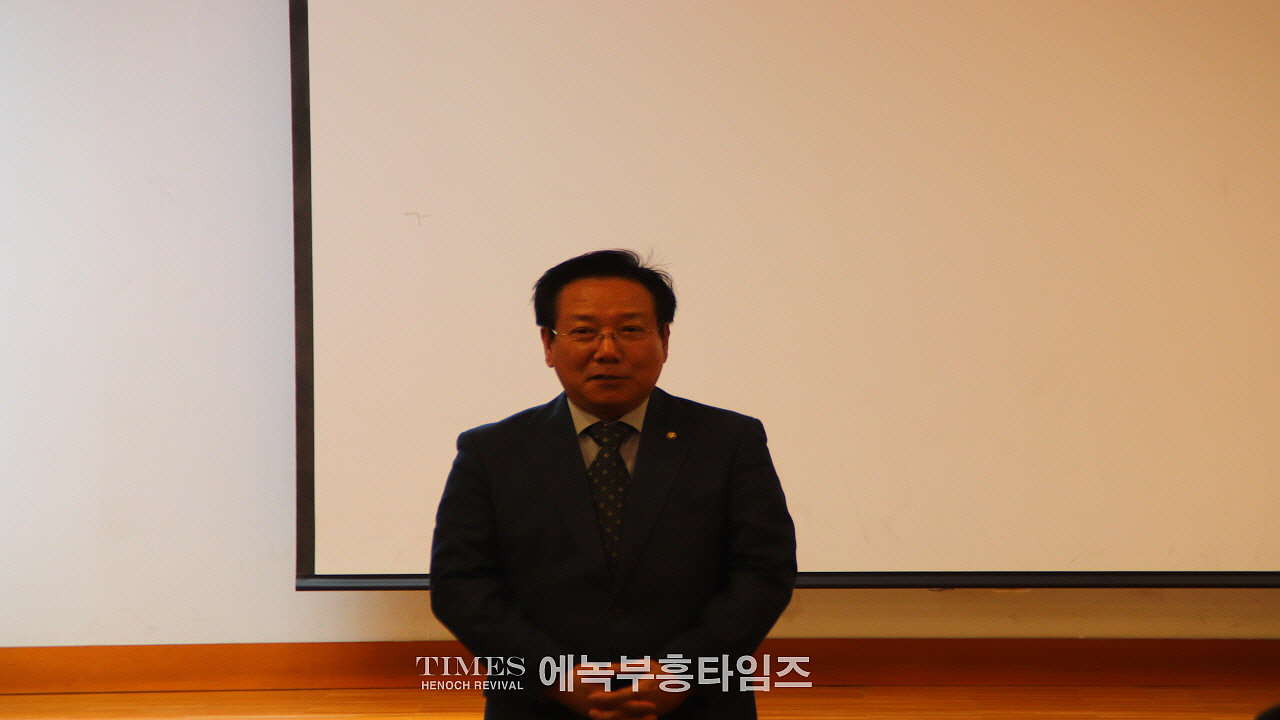 김명구 박사, 1948년이 공식적인 건국일이 맞지만, 1919년의 의미도 부정할 수 없어, 역사적으로 모두 중요해.