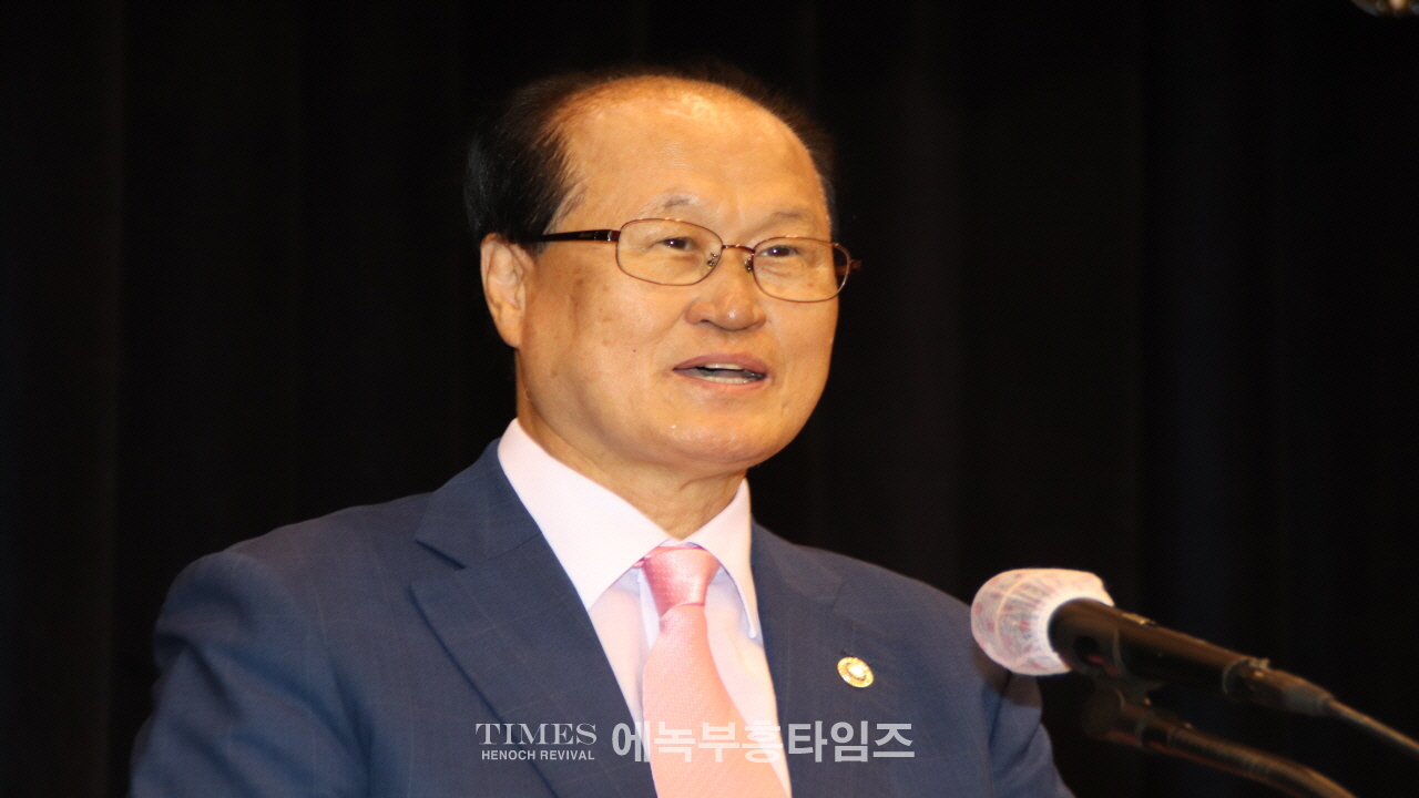 제60회 인천시민의날을 맞이하여 제43회 인천광역시 조찬기도회 가져.