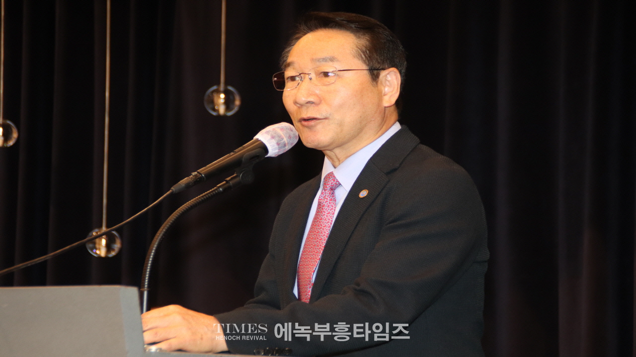 제60회 인천시민의날을 맞이하여 제43회 인천광역시 조찬기도회 가져.