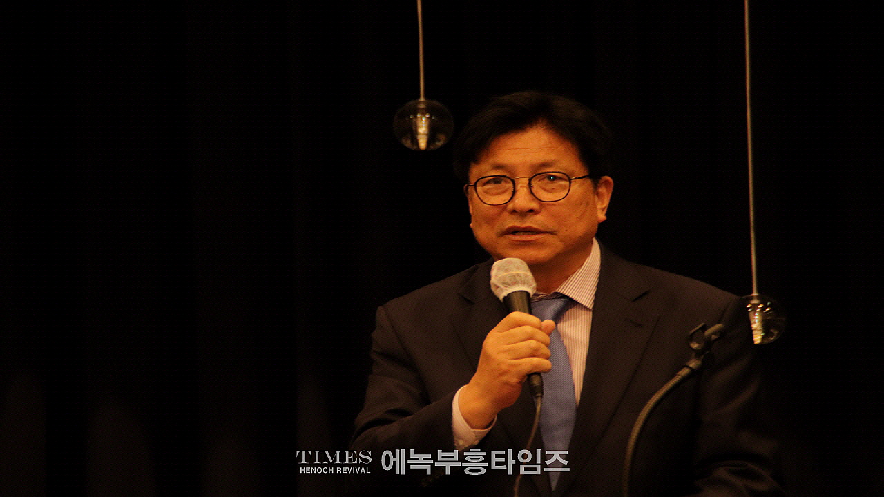 제60회 인천시민의날을 맞이하여 제43회 인천광역시 조찬기도회 가져.