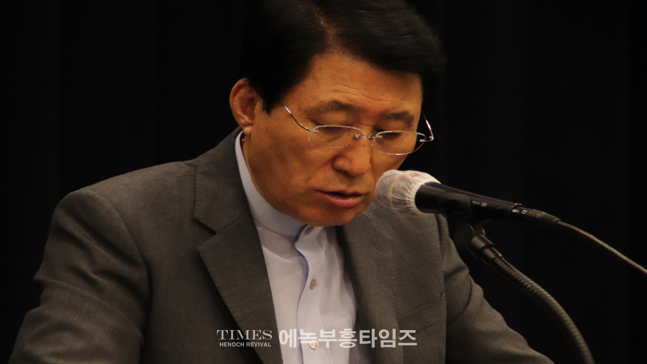 제60회 인천시민의날을 맞이하여 제43회 인천광역시 조찬기도회 가져.