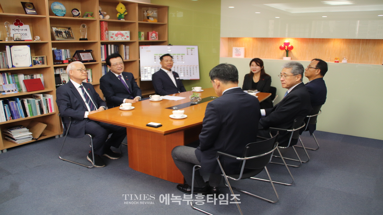 한국교회 200만 연합예배 및 큰 기도회 조직위원회, 105억 6천만원 (사)사랑의열매에 기부해