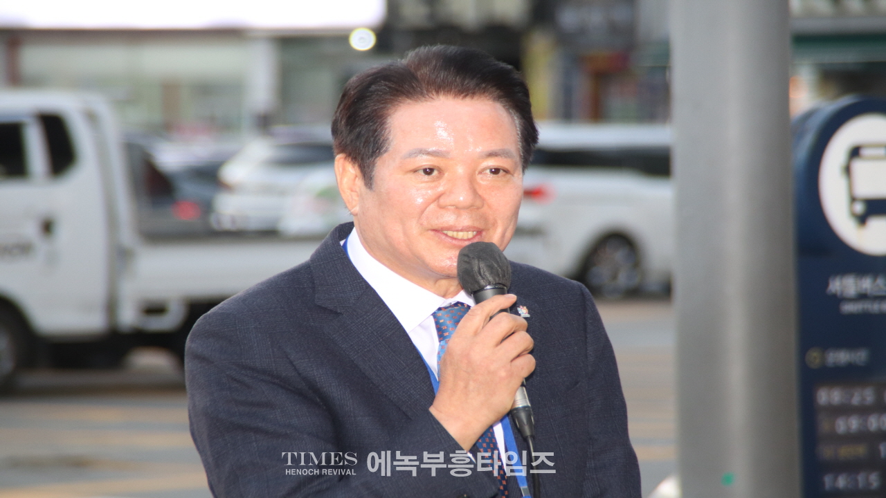 성탄의 빛, 예수님의 소망을 안양에 비추다