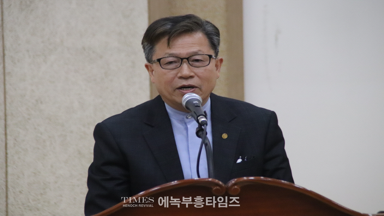 안양만안경찰서 경목위원회, 추수감사절 예배로 영광돌려.