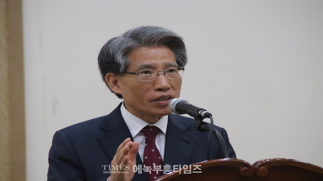 안양만안경찰서 경목위원회, 추수감사절 예배로 영광돌려.