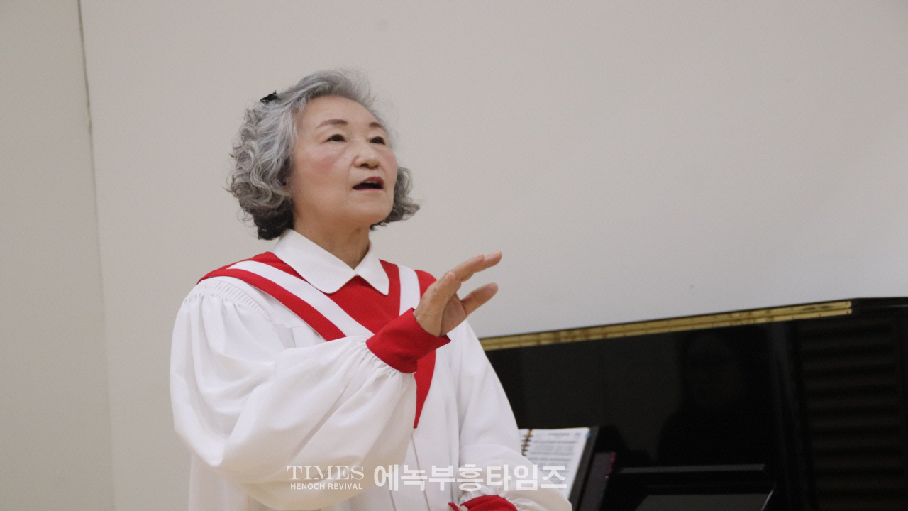 안양만안경찰서 경목위원회, 추수감사절 예배로 영광돌려.