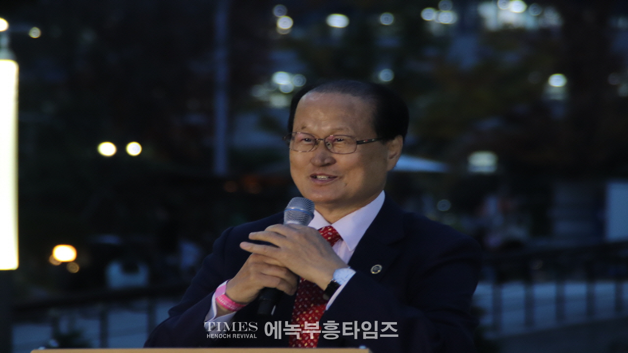 인기총, 2024성탄트리 점등식 및 시민문화축제 성황리에 개최