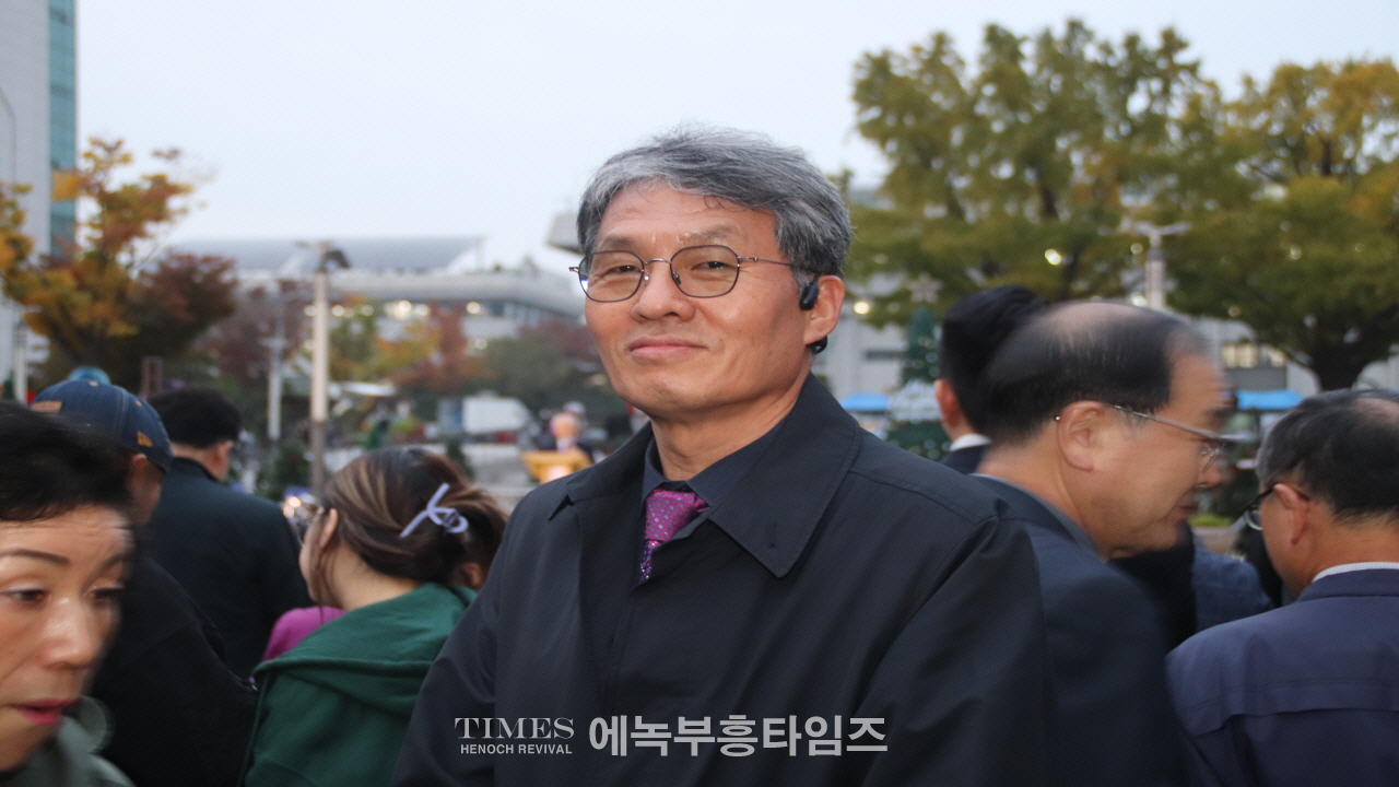 인기총, 2024성탄트리 점등식 및 시민문화축제 성황리에 개최