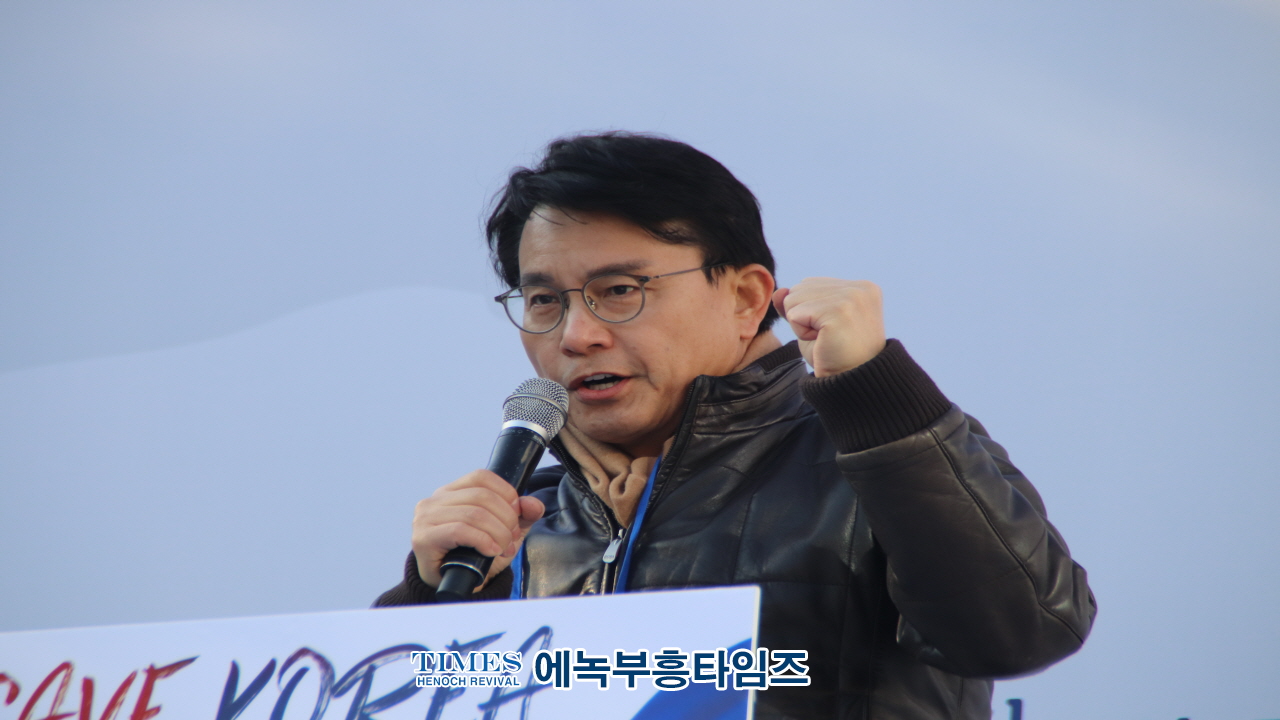 2만5천여 한국교회 성도들, 위기에 처한 대한민국을 기도로 살리는 전국적 기도 모임 가져