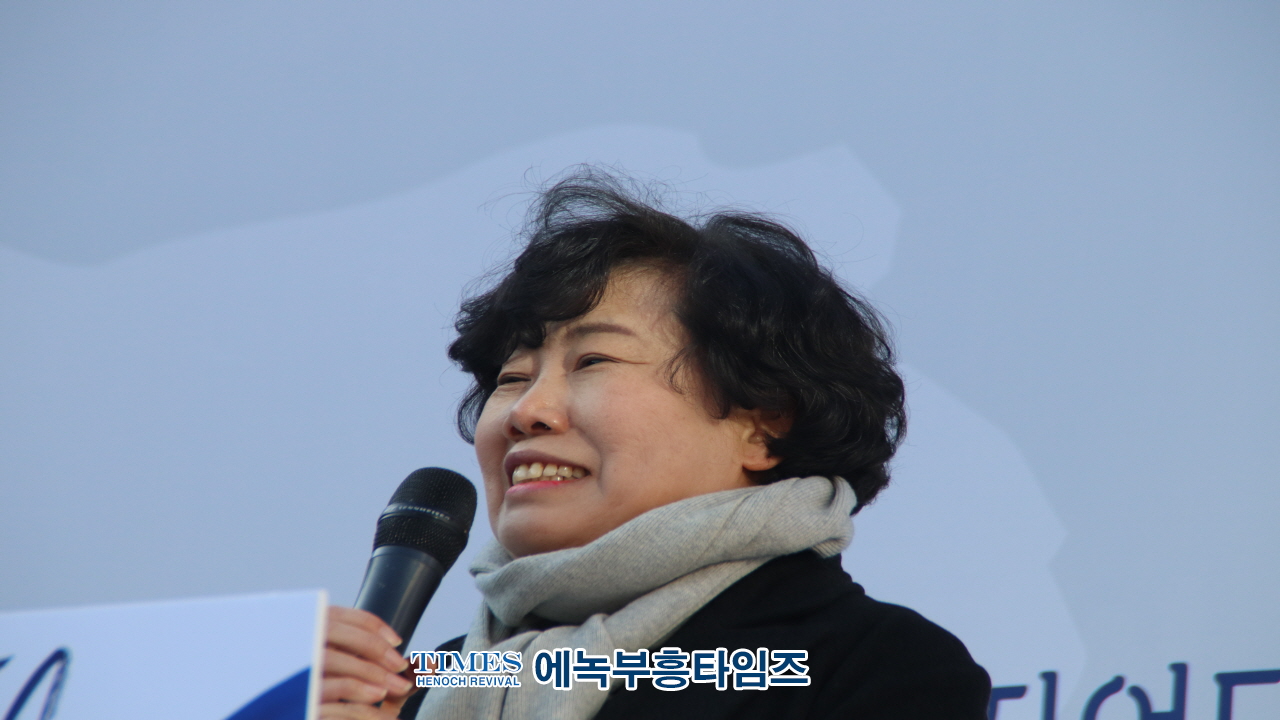 2만5천여 한국교회 성도들, 위기에 처한 대한민국을 기도로 살리는 전국적 기도 모임 가져