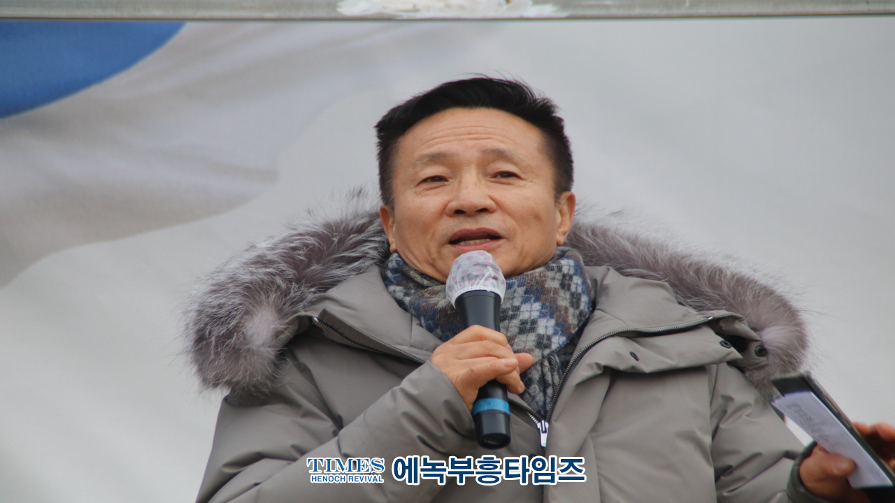 인천기독시민국가비상기도회, 2,500여 목회자와 성도들 부평역 광장서 나라를 위한 기도의 시간 가져