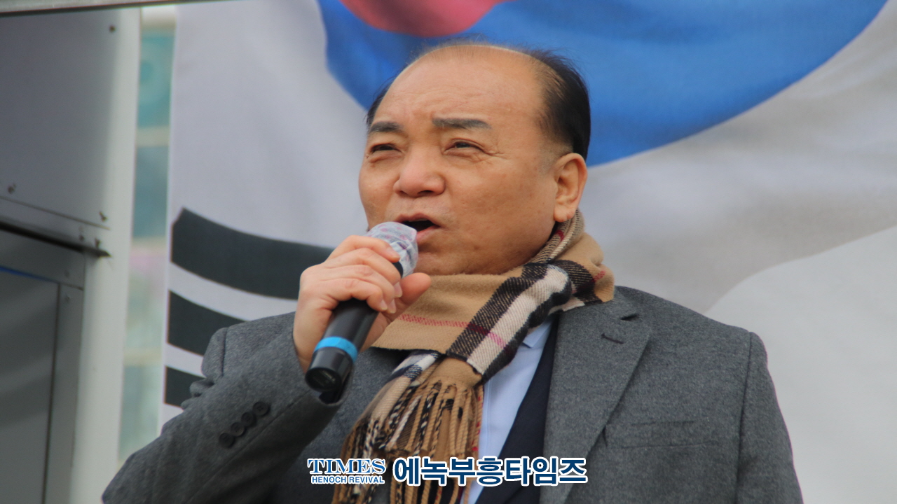 인천기독시민국가비상기도회, 2,500여 목회자와 성도들 부평역 광장서 나라를 위한 기도의 시간 가져