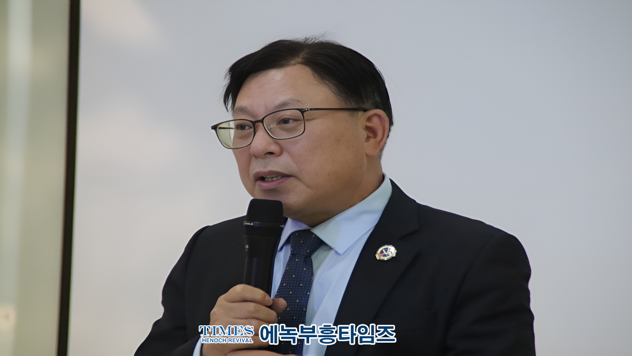 모의헌법재판에서 대통령 탄핵심판 ‘각하’…절차적 하자 결정적