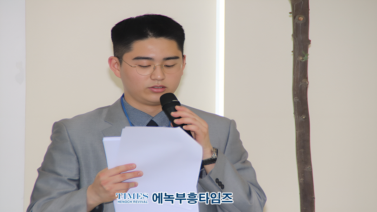 모의헌법재판에서 대통령 탄핵심판 ‘각하’…절차적 하자 결정적