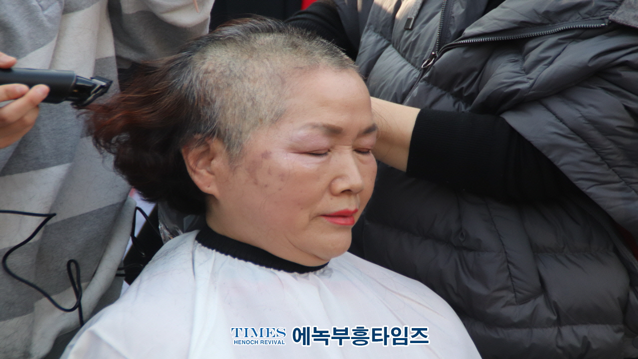 (하보)기독교인들, 123비상계엄령 정당성 인정 촉구 릴레이 삭발식