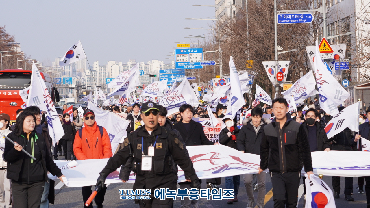 하보)세이브코리아 국가비상기도회, 대통령을 속히 복귀시켜 정국을 안정시키고 제2의 건국을 일으켜 새로운 나라를 만들어야