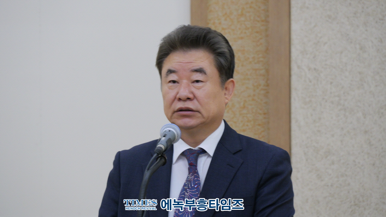 "부활의 빛, 경찰 공동체와 지역 사회를 향한 소망의 예배"
