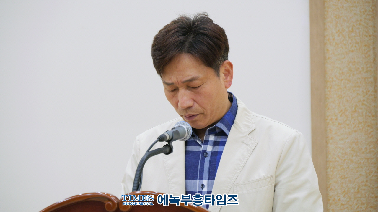 "부활의 빛, 경찰 공동체와 지역 사회를 향한 소망의 예배"
