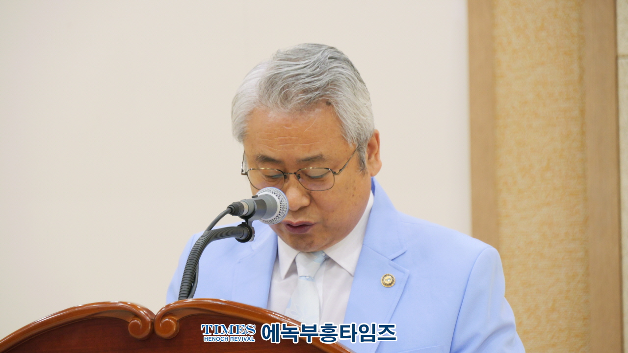 "부활의 빛, 경찰 공동체와 지역 사회를 향한 소망의 예배"