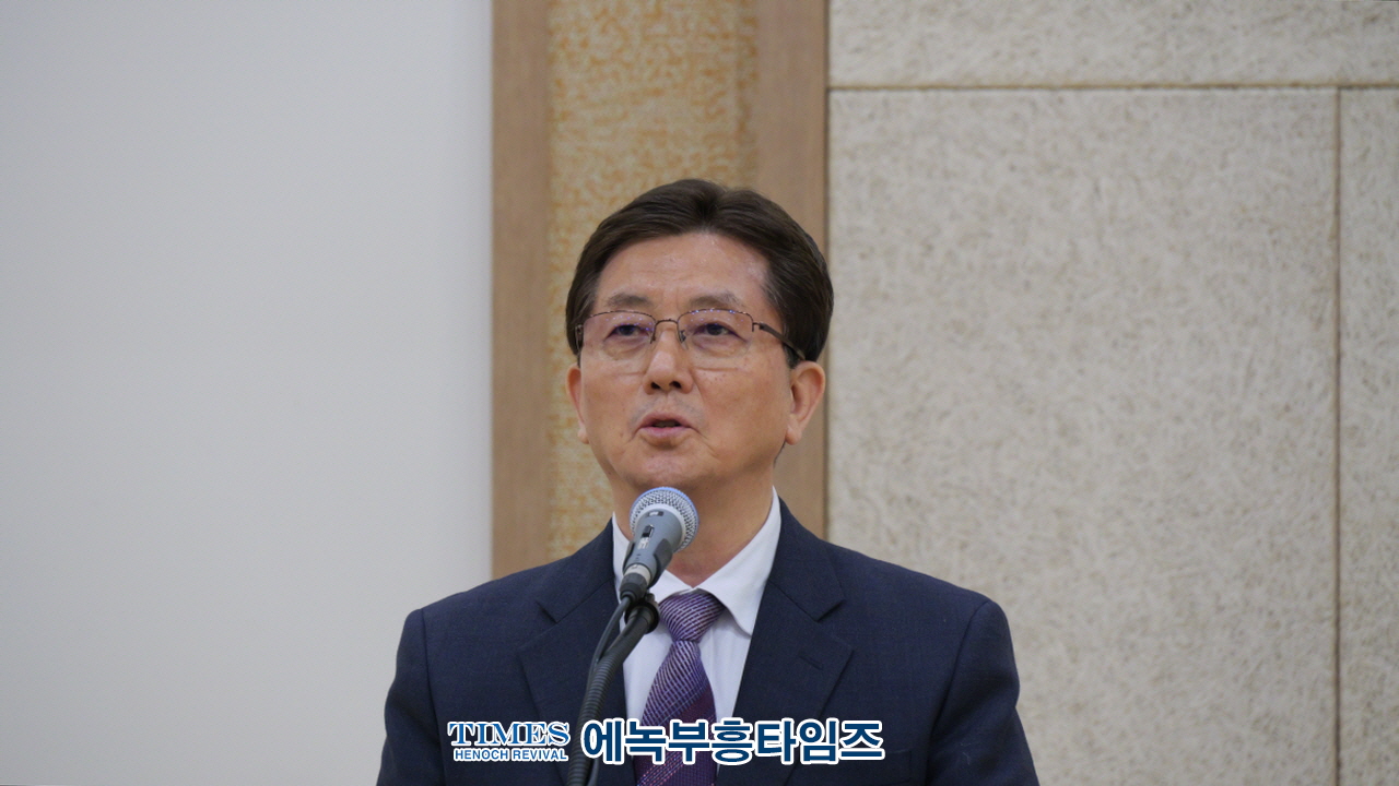 "부활의 빛, 경찰 공동체와 지역 사회를 향한 소망의 예배"