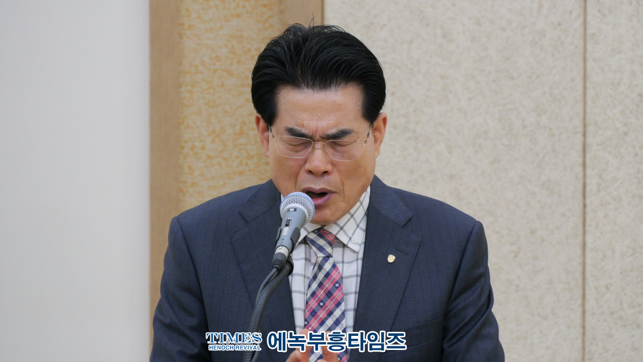 "부활의 빛, 경찰 공동체와 지역 사회를 향한 소망의 예배"