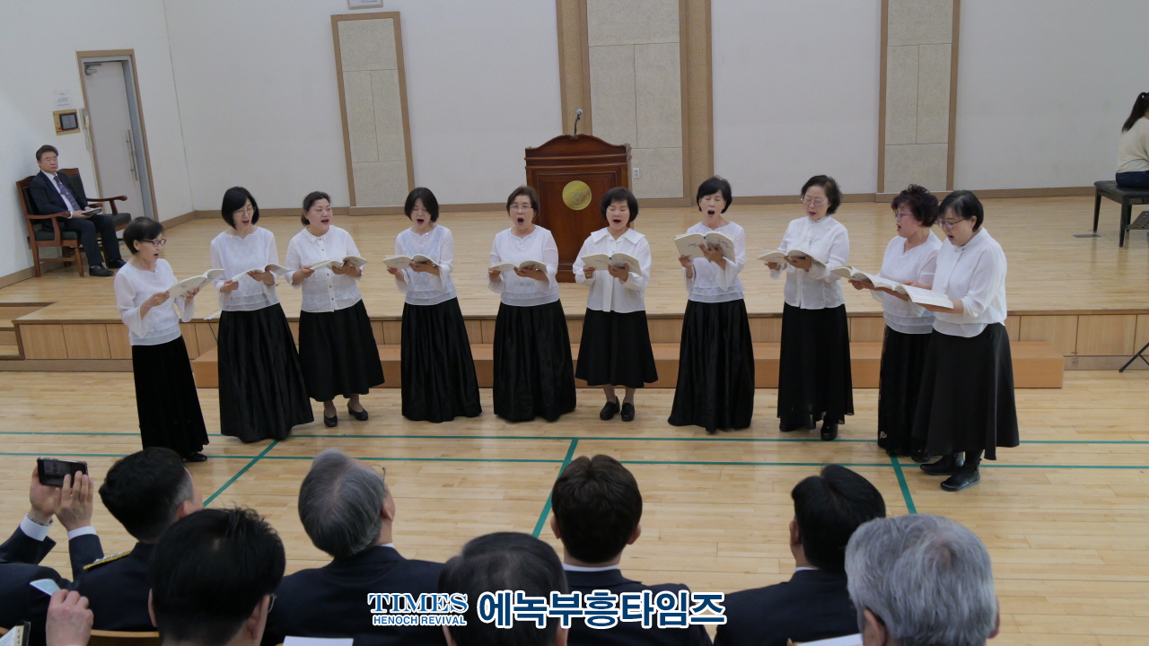 "부활의 빛, 경찰 공동체와 지역 사회를 향한 소망의 예배"