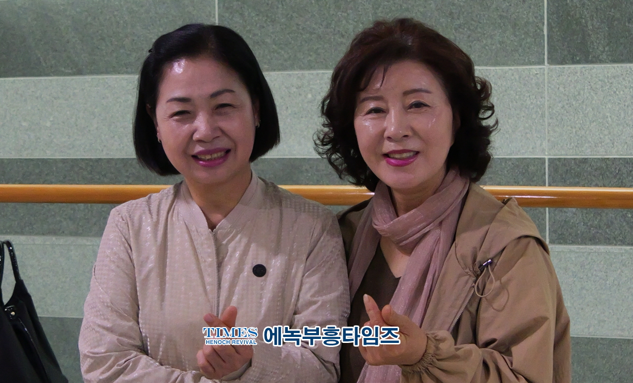 "부활의 빛, 경찰 공동체와 지역 사회를 향한 소망의 예배"