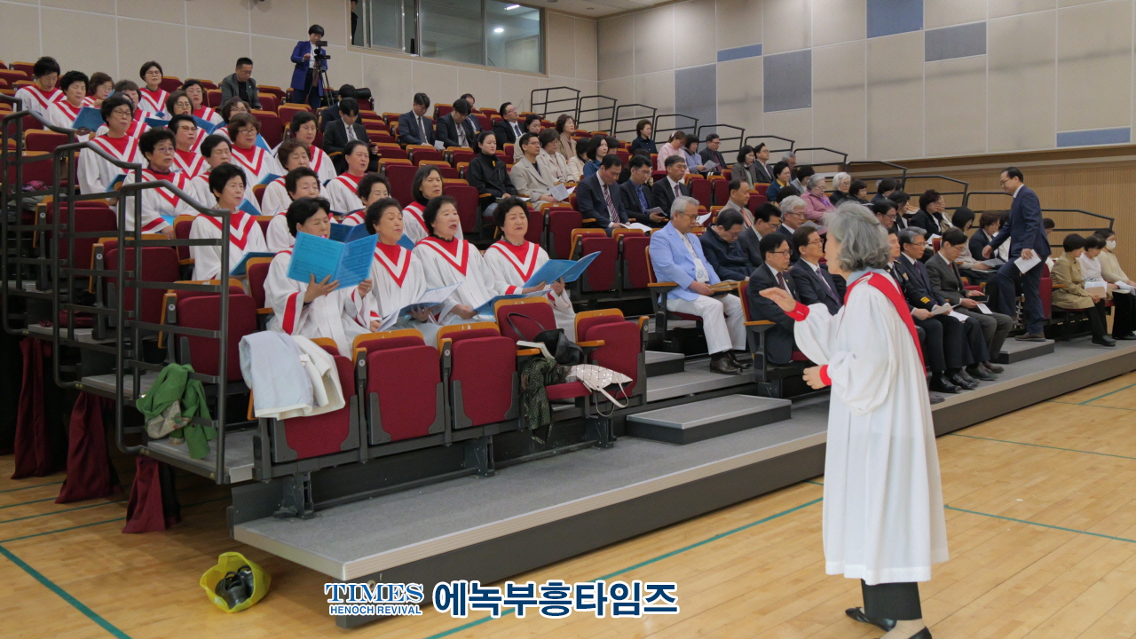 "부활의 빛, 경찰 공동체와 지역 사회를 향한 소망의 예배"