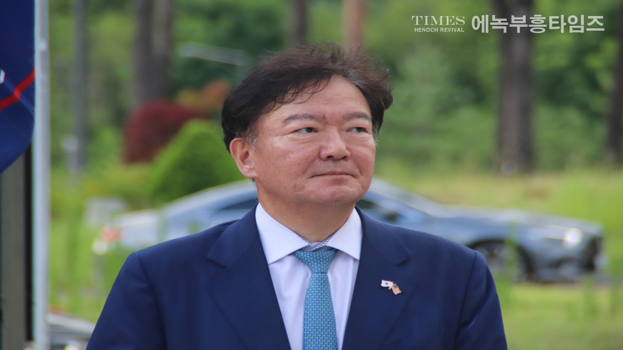 모스 탄, 서울대 앞 연설서 강력 발언- 한국은 자유를 위한 최전선이다