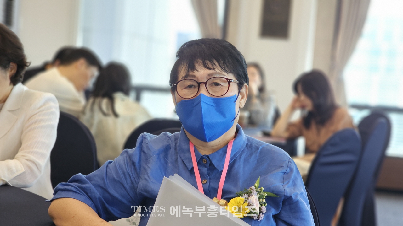 세계여성지도자선교협의회 임원 취임 예배 성황리 개최