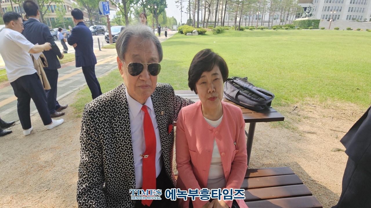 “종교 탄압 중단하라!” 한국교회, 교회 압수수색과 차별금지법 강력 규탄