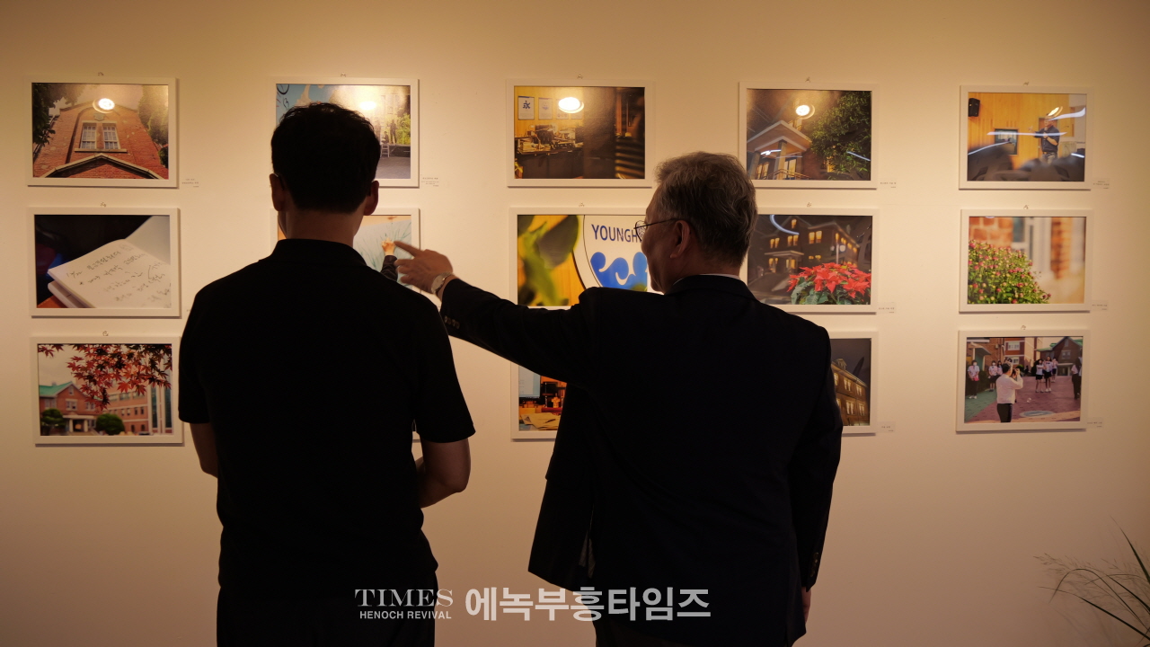은퇴 앞둔 이현준 교장, 고향 추억 담은 사진전 개최… "인천 교육 위한 헌신 계속"