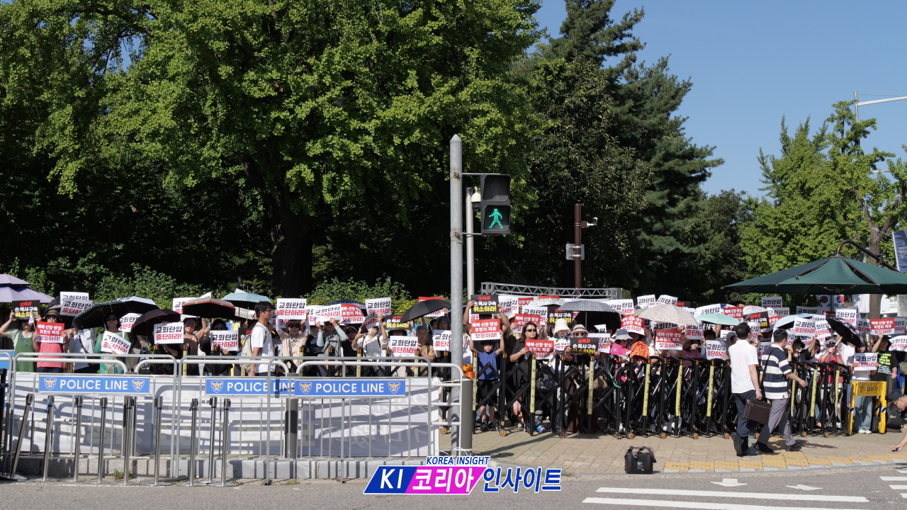 (상보) 한국교회, 손현보 목사 구속은 "종교 탄압"... 정부에 즉각 석방 촉구 및 강력 경고