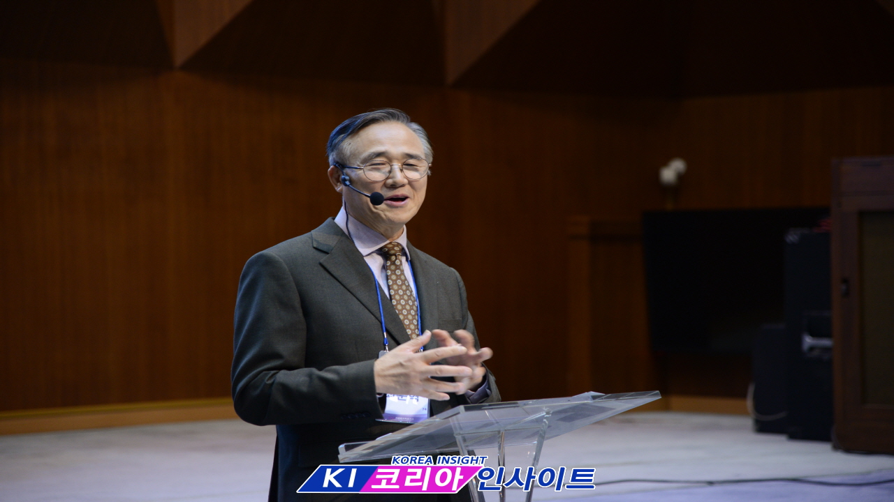 “마르틴 부쳐, 성경 중심 신앙 회복의 길 제시”