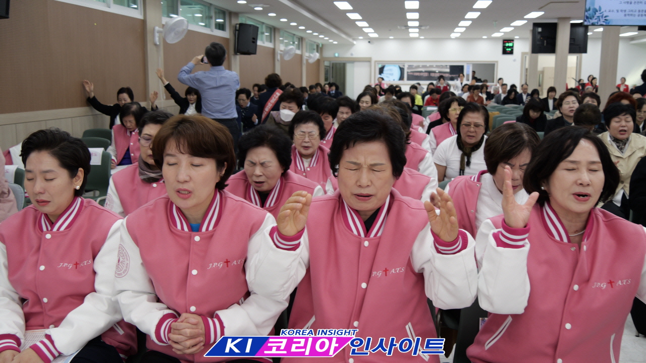 예장(합동중앙)총회 신학목회연구원 김록이 박사, 제3대 영구재단이사장 및 총학장 취임