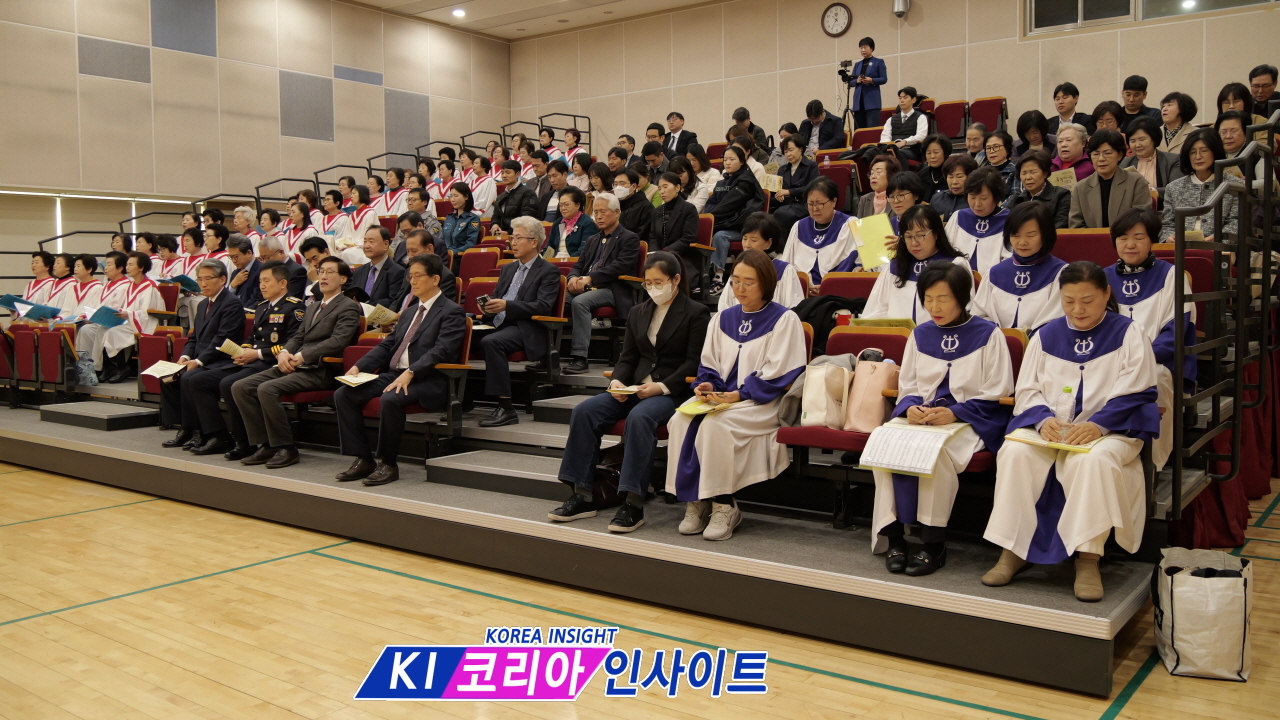 안양만안경찰서, 2025년 추수감사절 예배 성료... "모든 것이 은혜, 지역 안전에 헌신 다짐"
