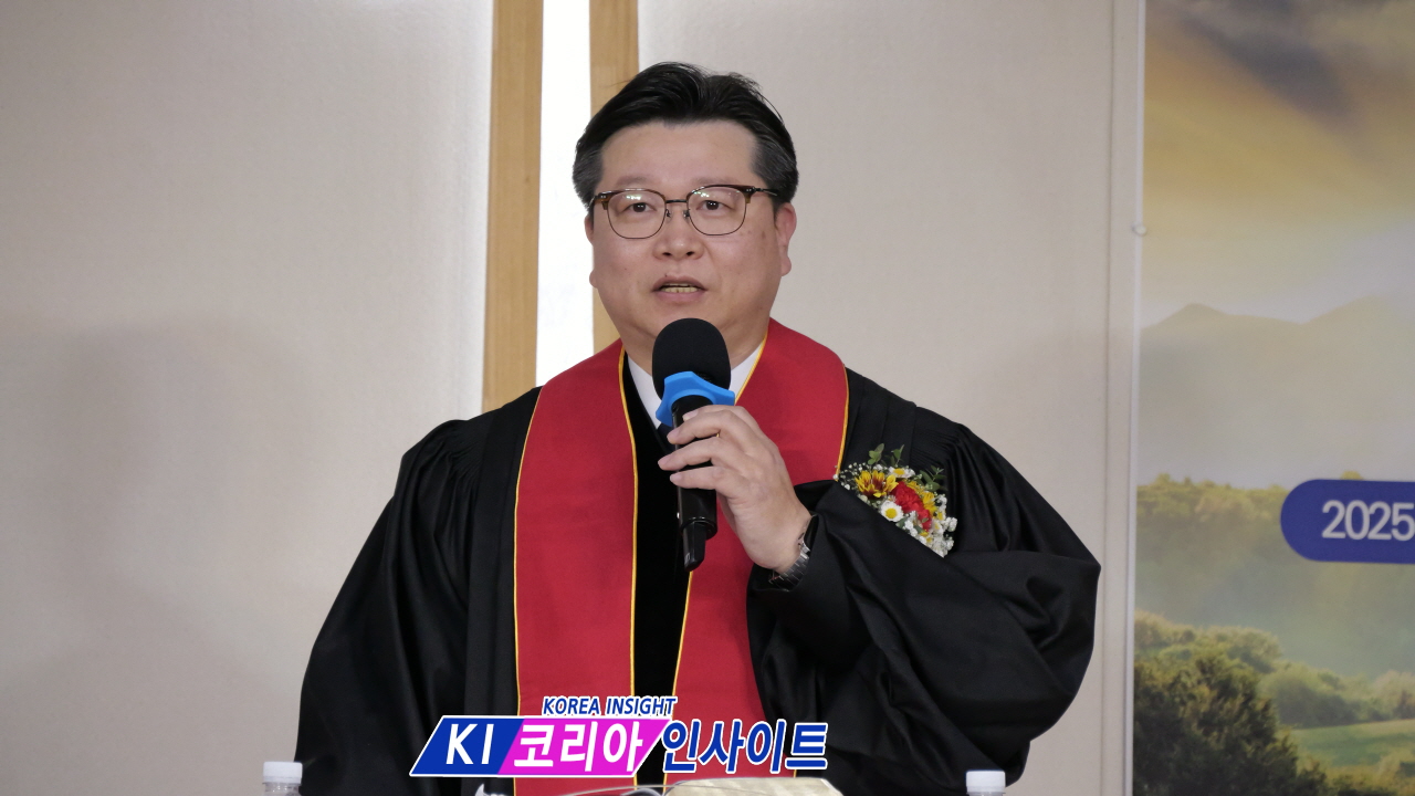 순복음산곡교회, 기도와 말씀으로 거룩함 이룰 새 권사 5인 임직 감사 예배 성료
