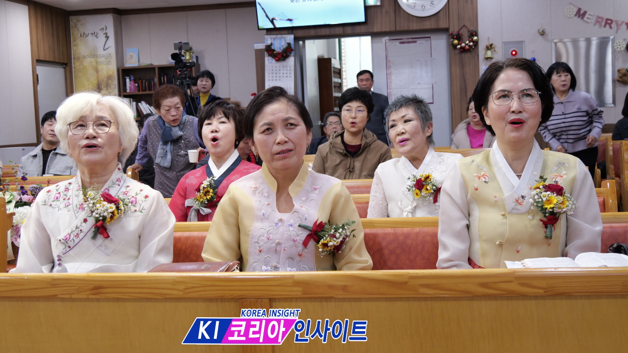 순복음산곡교회, 기도와 말씀으로 거룩함 이룰 새 권사 5인 임직 감사 예배 성료