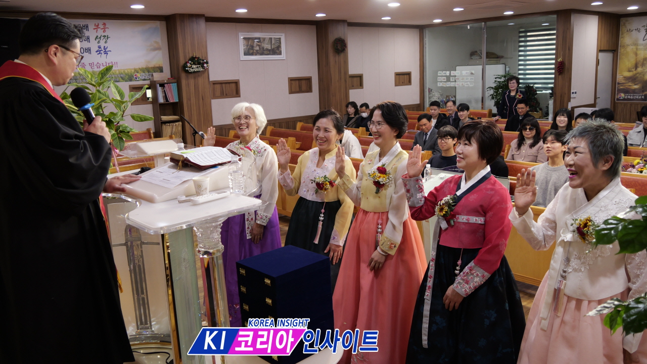 순복음산곡교회, 기도와 말씀으로 거룩함 이룰 새 권사 5인 임직 감사 예배 성료