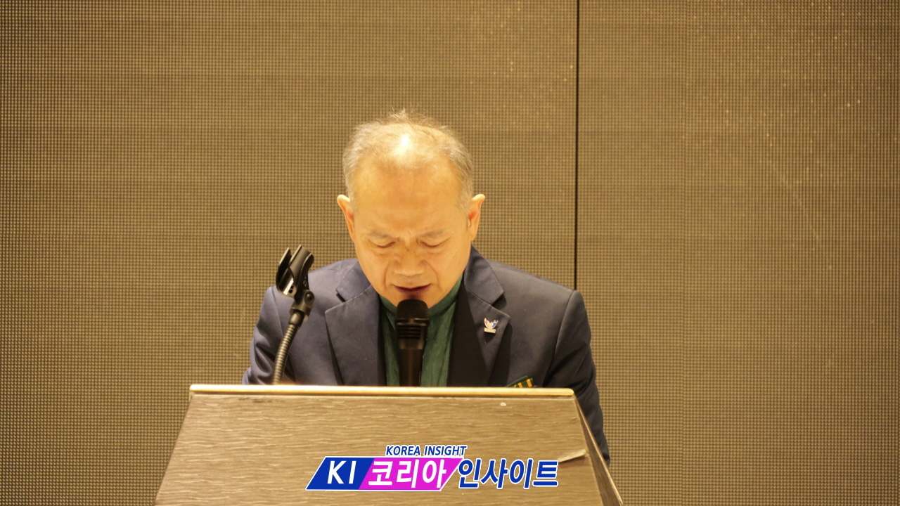 코리아 인사이트-에녹 타임즈, '2025 송년 사랑나눔 문화축제' 성료... "사랑으로 세상을 밝히자" 메시지 전달