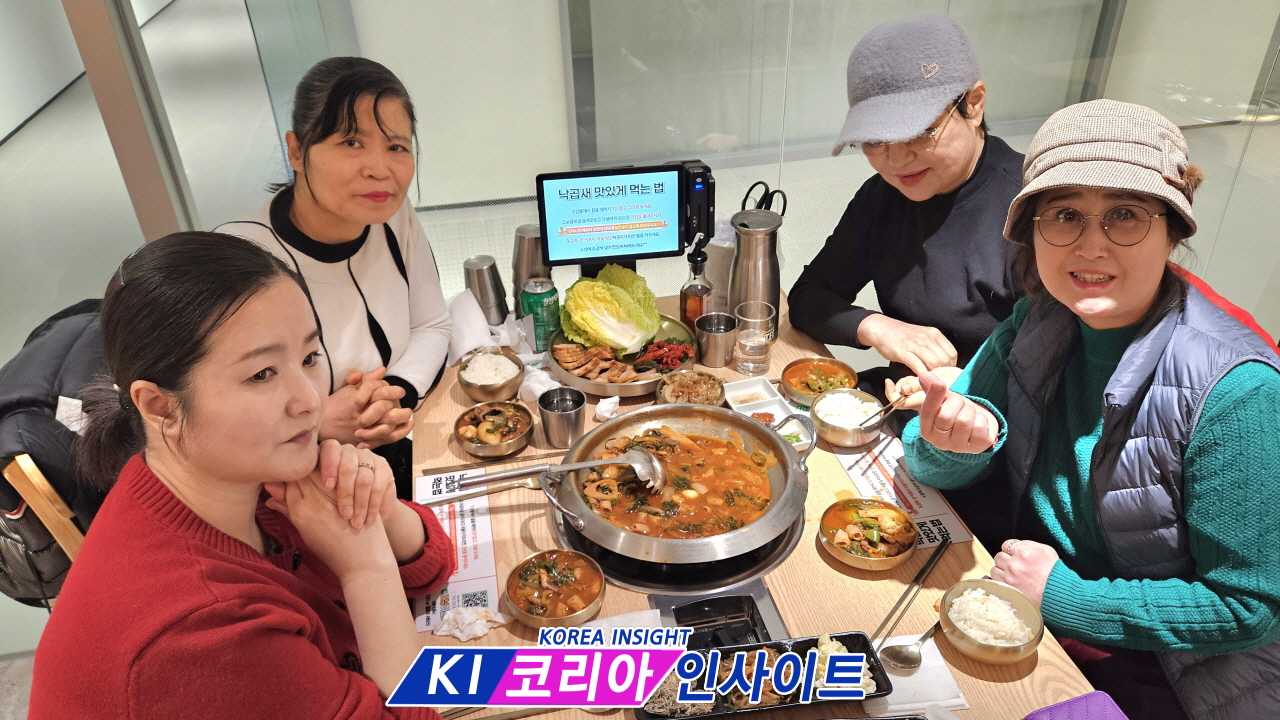 탈북여성인권협의회·전국사기피해자연합회 임원진, 유가족과 함께한 조용한 위로의 송년회