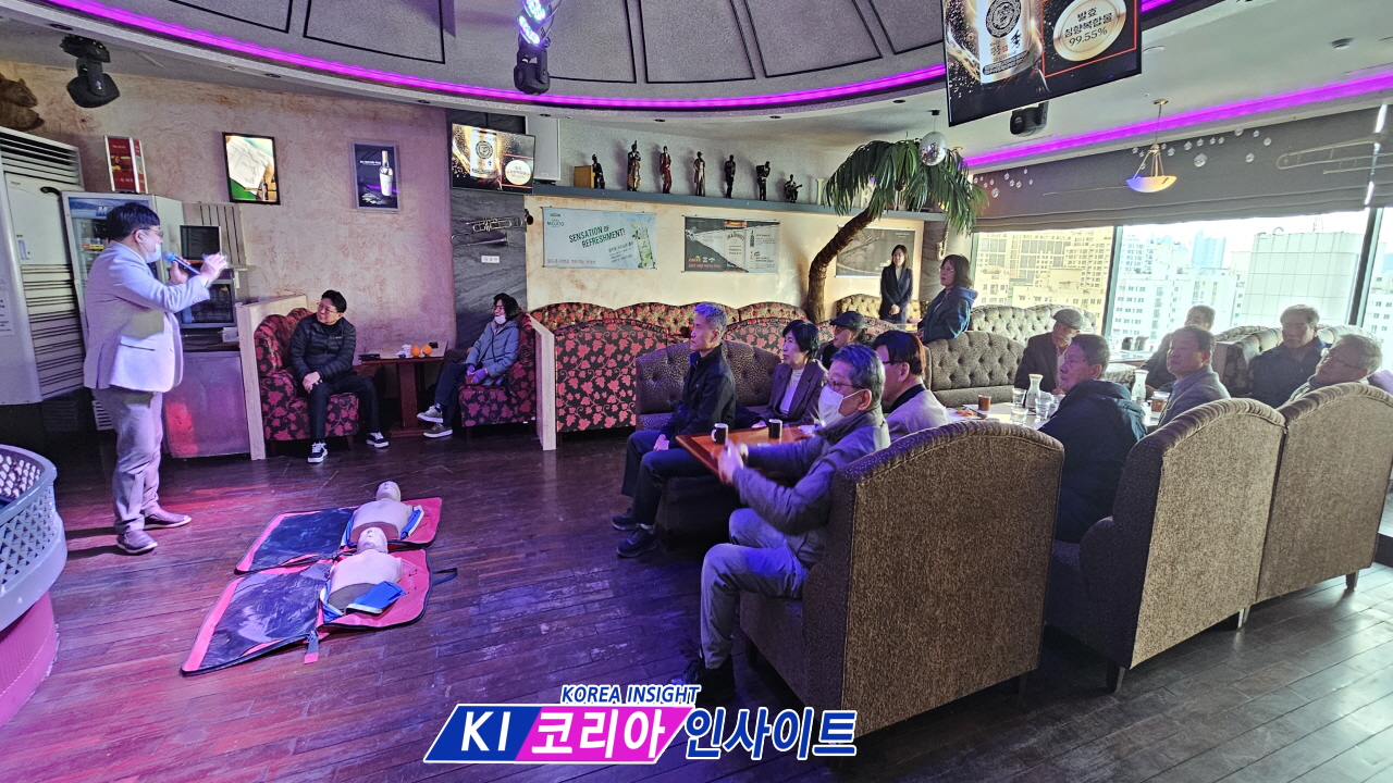"저승사자 발목 잡는 4분의 기적"… 세계봉사단, 회원 대상 심폐소생술 교육 실시