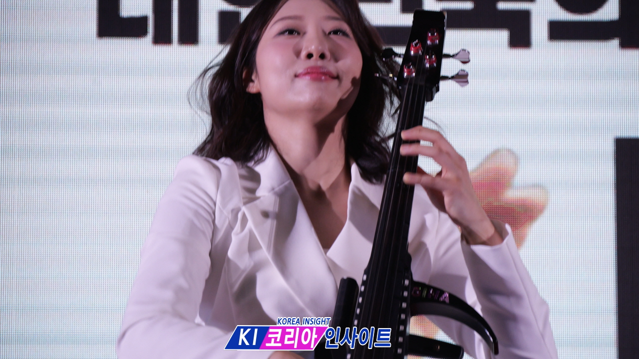 "인천이 먼저 갑니다, 대한민국은 따라오세요"... 유정복 시장, 『아이 메거진』 출판 기념회 성황