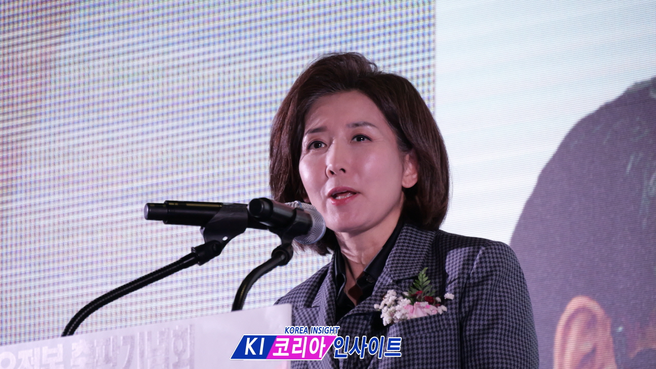 "인천이 먼저 갑니다, 대한민국은 따라오세요"... 유정복 시장, 『아이 메거진』 출판 기념회 성황