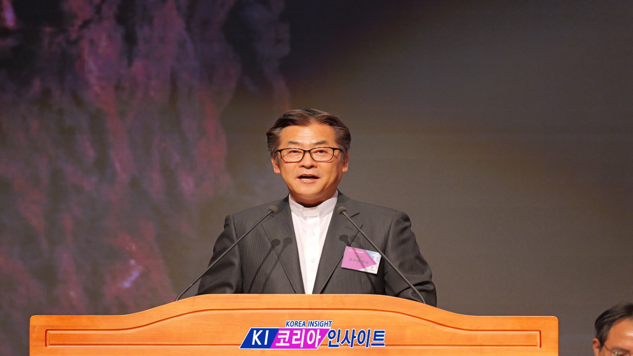 "복음의 관문 인천, 부활의 산 소망으로 깨어나다" - 2026년 인천광역시 부활절 새벽 연합 예배 현장