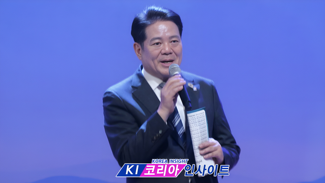 “부활의 소망, 안양을 깨우다… 눈물의 기도로 하나 된 연합예배”