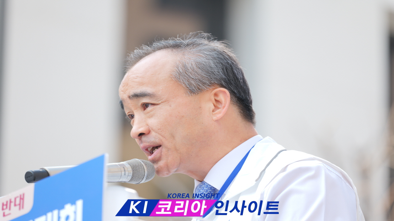 거룩한방파제통합국민대회," 22대 국회 역대 최악 차별금지법, 반드시 막겠다" 서울시청 앞에서 대규모 집회 개최